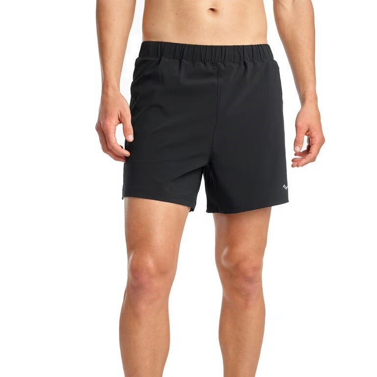 Saucony Outpace 5" Short | Black | Mens