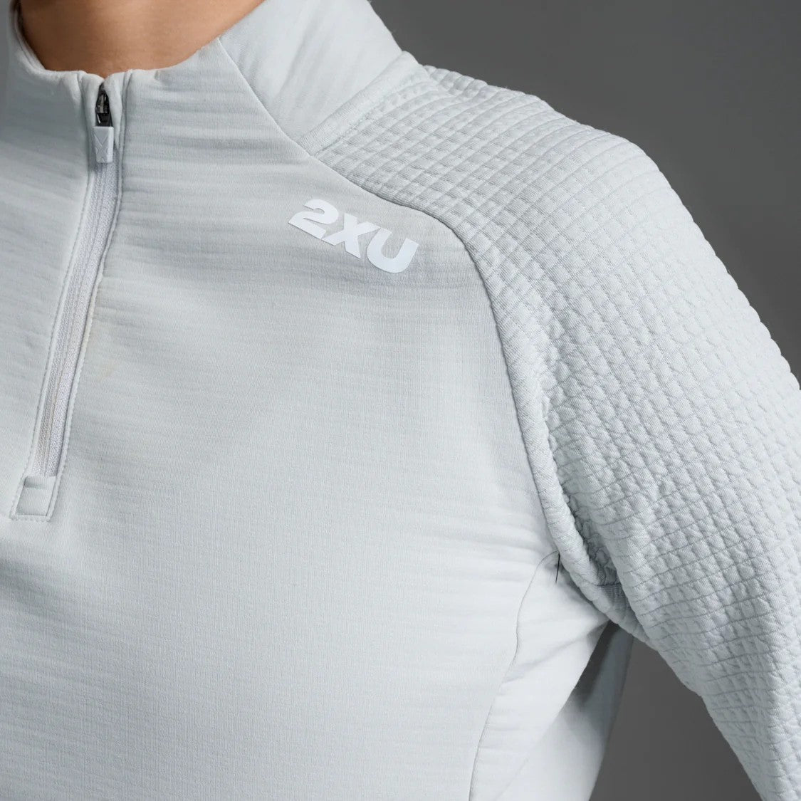 2XU Ignition Hyper-Haptic 1/4 Zip Fleece | Harbor Mist / White Reflective | Womens