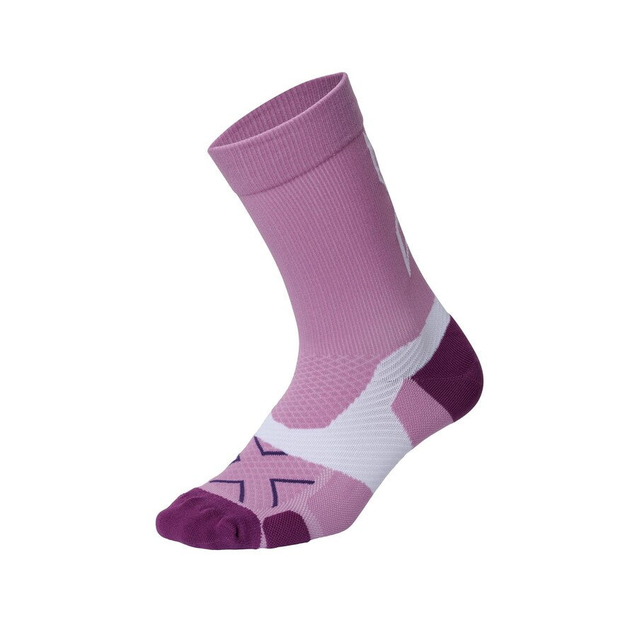 2XU Vectr Socks | Light Cushion | Crew Length | Pastel Pink / Wood Violet