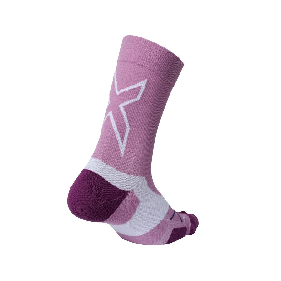 2XU Vectr Socks | Light Cushion | Crew Length | Pastel Pink / Wood Violet