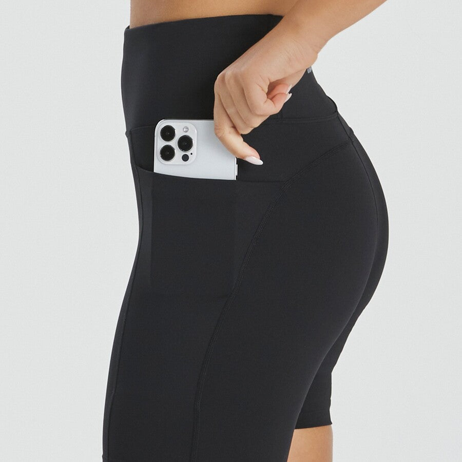 abi and joseph Accelerate High Waisted Dual Pocket Mid-Thigh Tight | Black