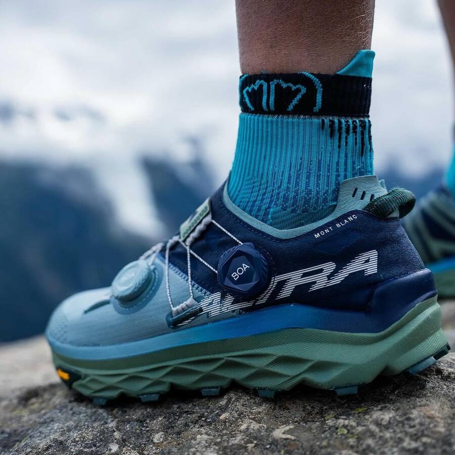 Altra Mont Blanc Boa | Blue / Green | Womens