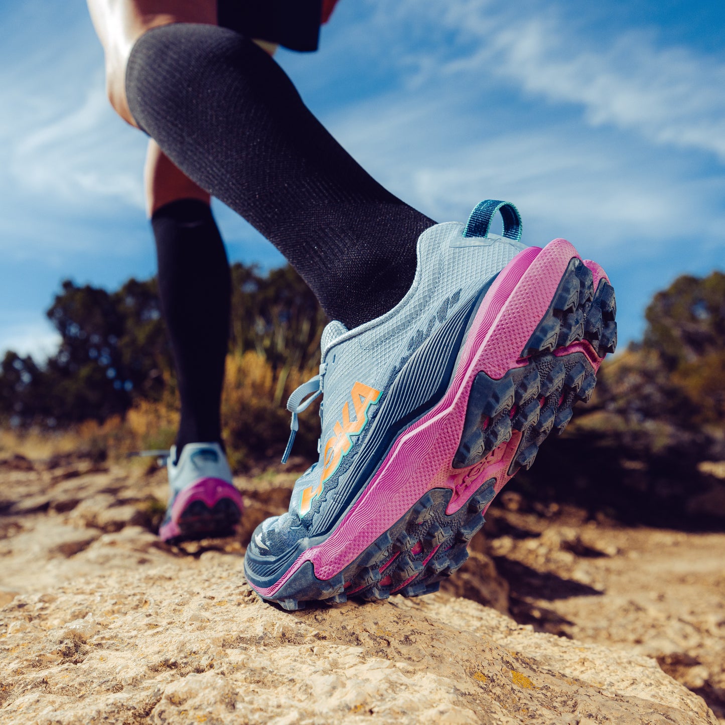 Hoka Torrent 4 | Drizzle / Fuchsia | Womens