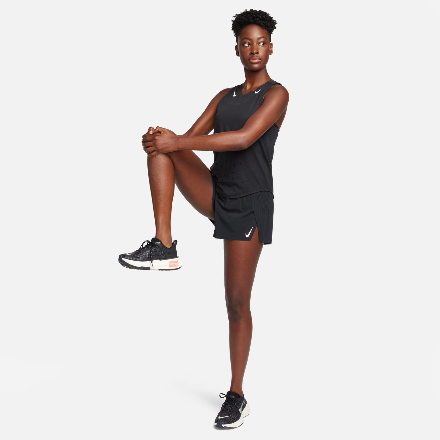 Nike AeroSwift Singlet | Black / White | Womens