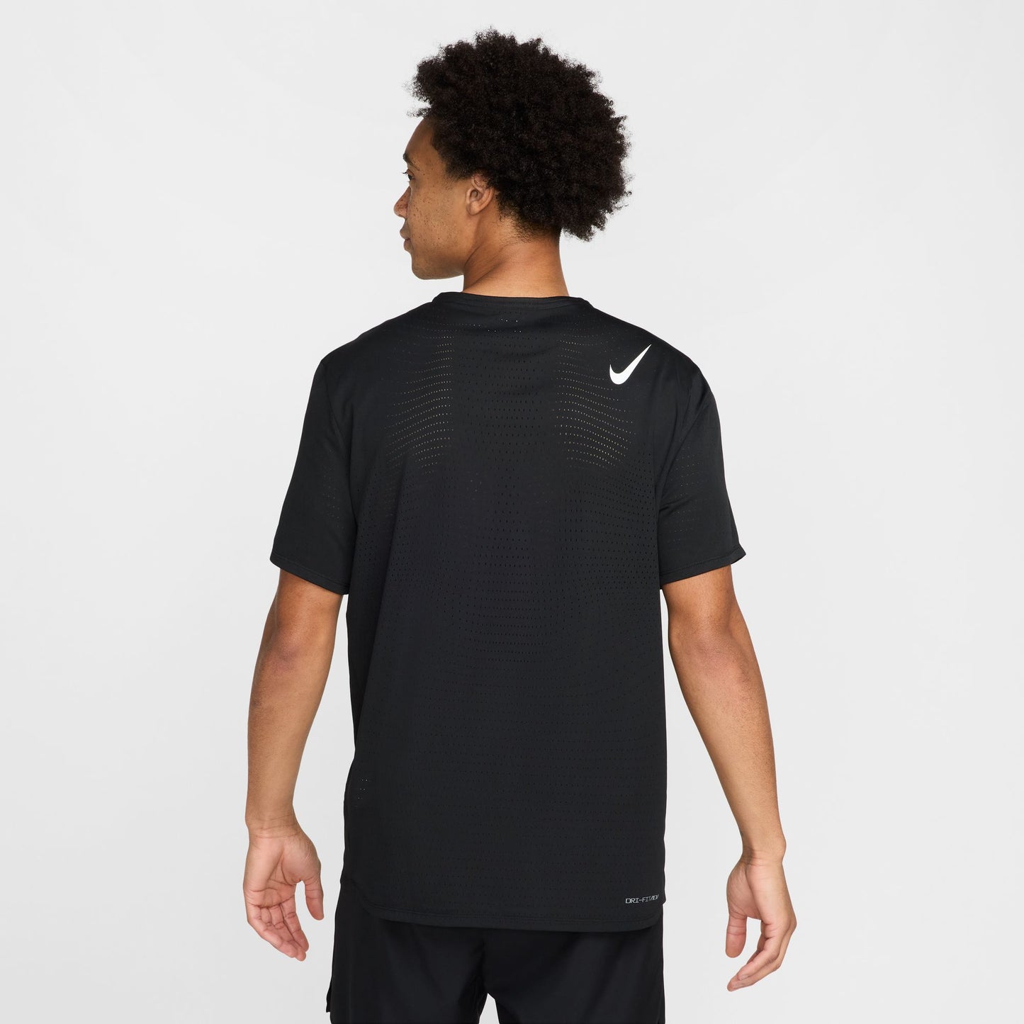 Nike AeroSwift Tee | Black / Summit White | Mens