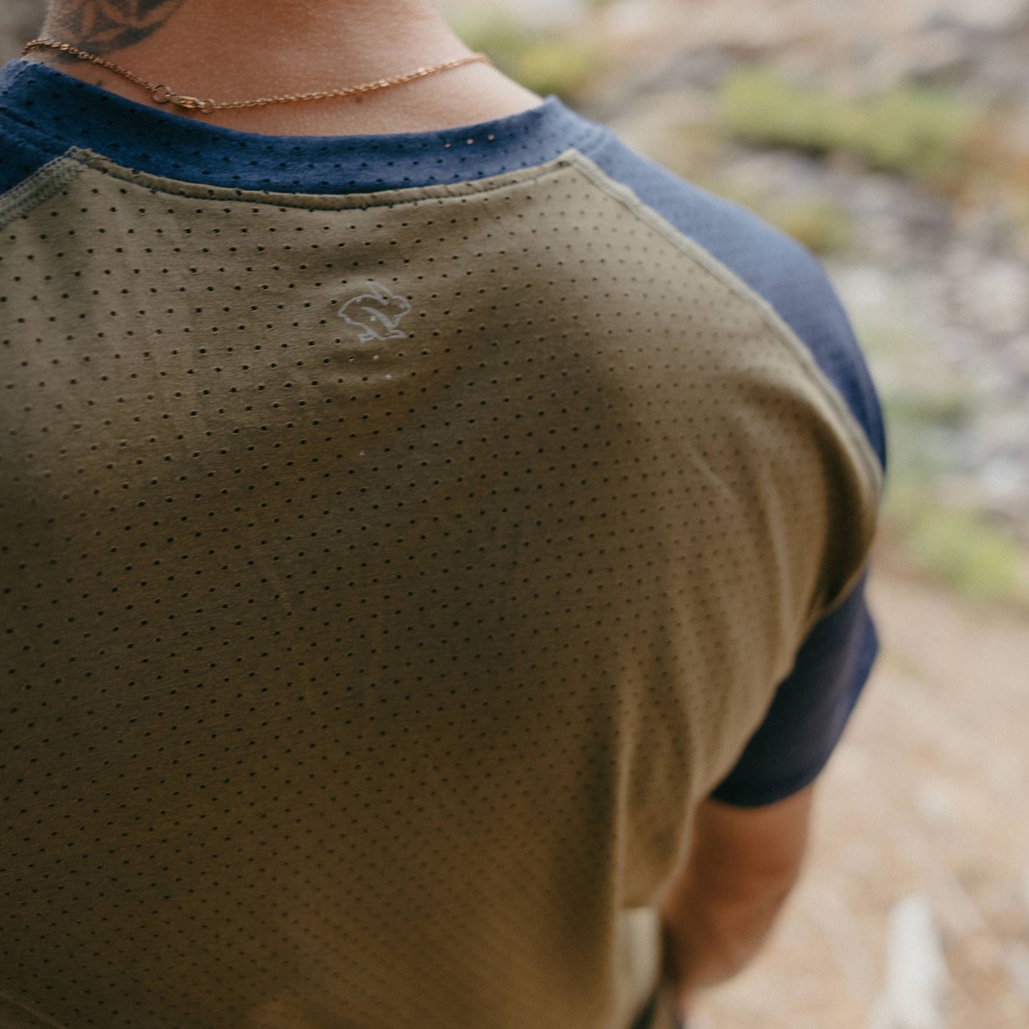 rabbit EZ Tee Perf Trail | Olive | Mens