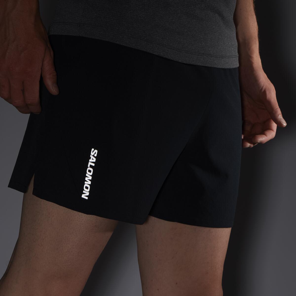 Salomon Cross 5" Shorts | Deep Black | Mens